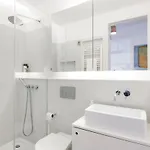 Apartment Updated Fully Equipped Comfortable With Sea View