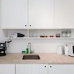 Updated Fully Equipped Comfortable With Sea View * Lisbon