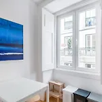 Updated Fully Equipped Comfortable With Sea View Apartment