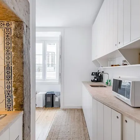 Apartment New To - Stunning Views - Authentic Living Lisbon