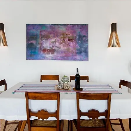 New To - Stunning Views - Authentic Living Apartment