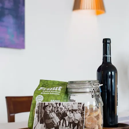 Updated Fully Equipped Comfortable With Sea View Lisboa