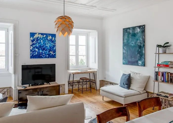 Updated Fully Equipped Comfortable With Sea View Apartamento Lisboa