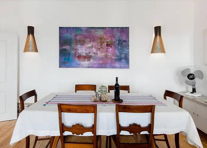 Updated Fully Equipped Comfortable With Sea View Apartment