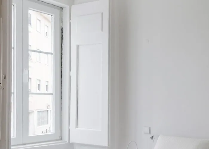 Updated Fully Equipped Comfortable With Sea View * Lisbona