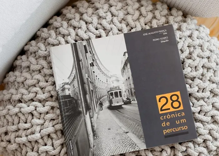 Updated Fully Equipped Comfortable With Sea View Лісабон