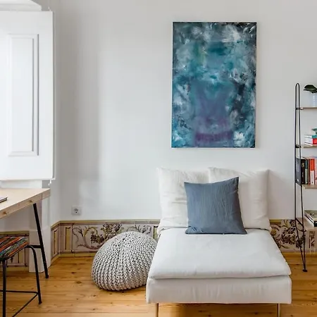 Updated Fully Equipped Comfortable With Sea View Appartement *