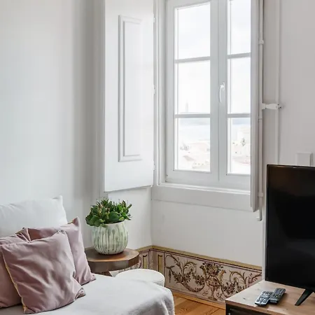 Appartement Updated Fully Equipped Comfortable With Sea View Lissabon
