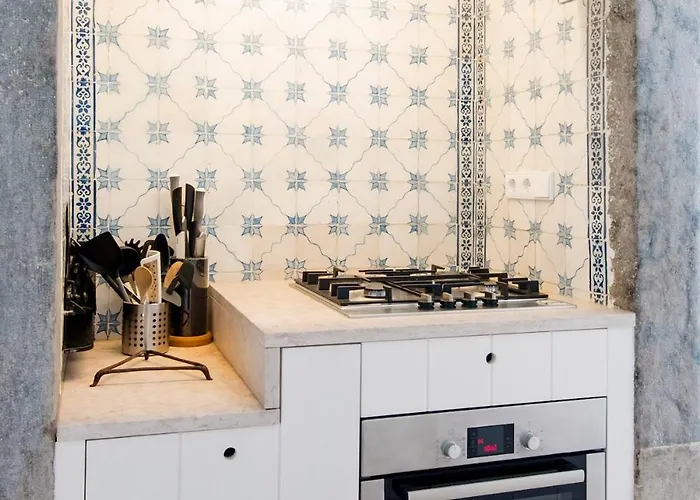 Updated Fully Equipped Comfortable With Sea View * Lisboa